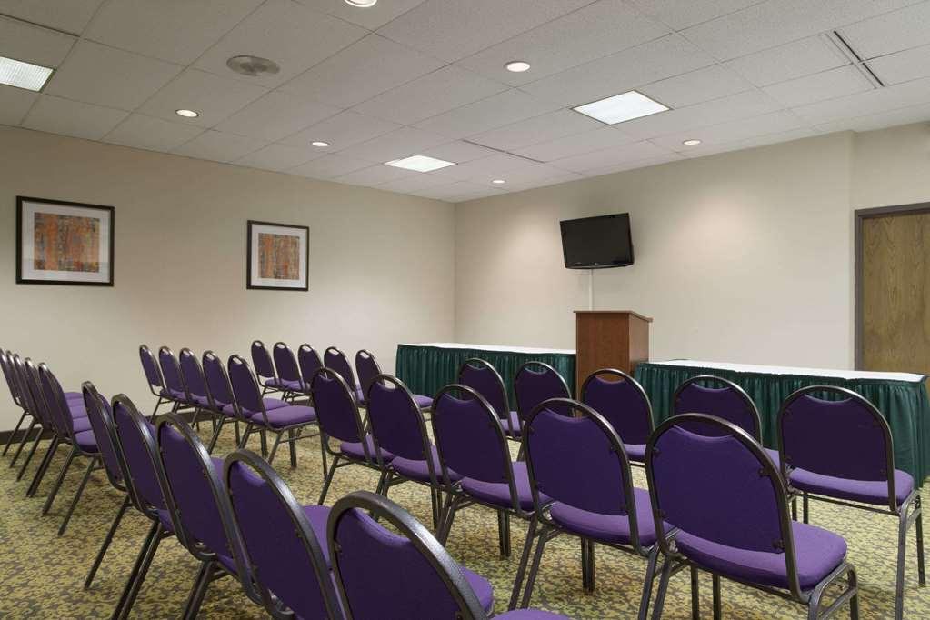 Best Western Plus Executive Residency Waterloo & Cedar Falls Екстер'єр фото
