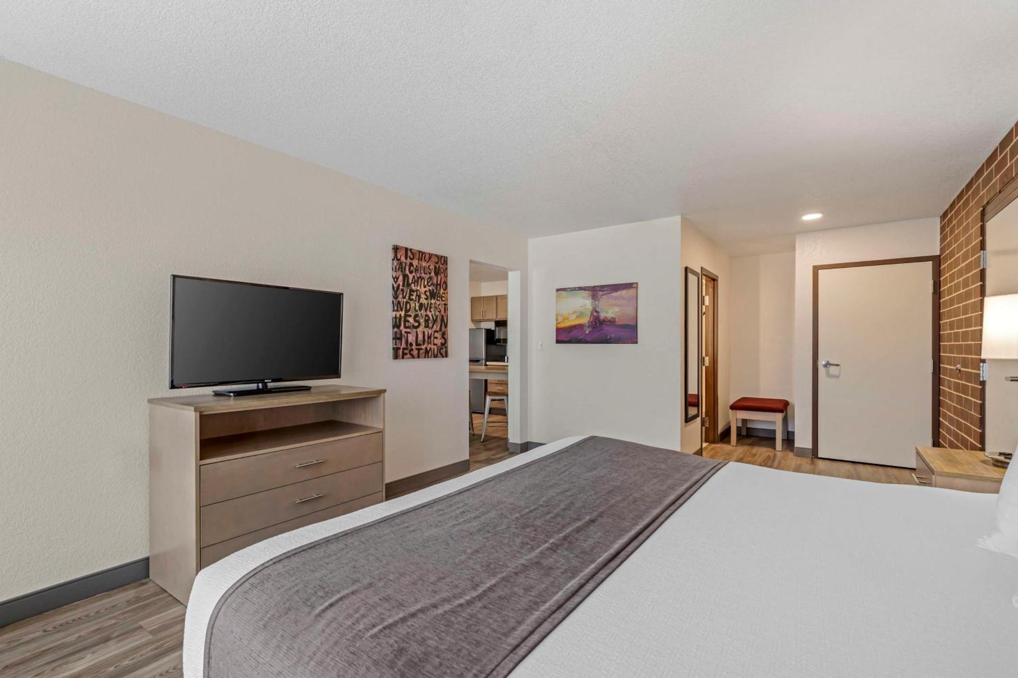 Best Western Plus Executive Residency Waterloo & Cedar Falls Екстер'єр фото